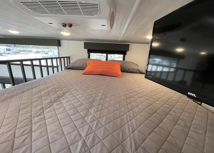 Tiny Home Lodge Near Zion And Bryce National Parks Hot Tub Coyote Moon