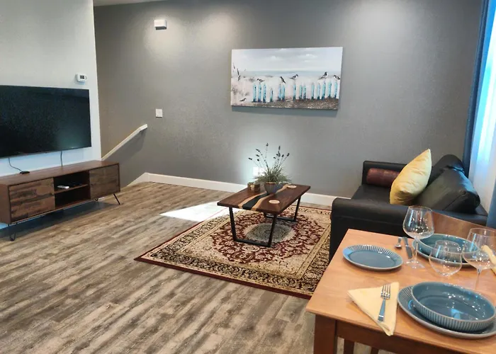 The Flat At The Cork Oak