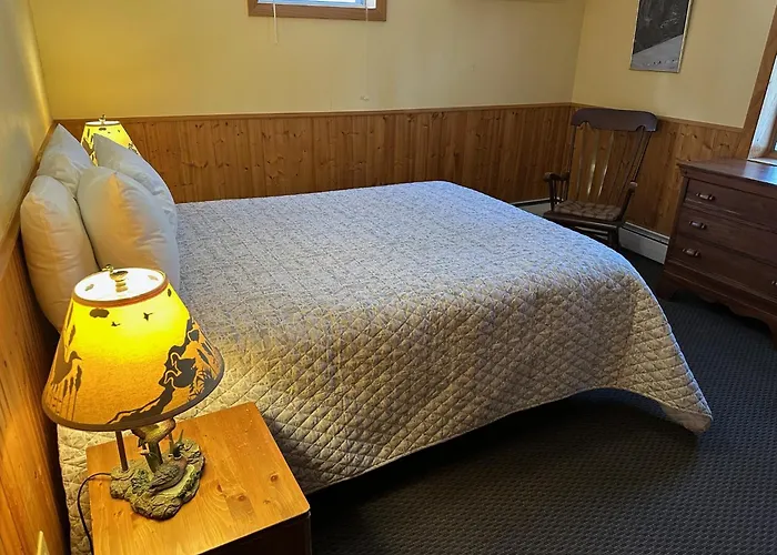 Gray Ghost Inn
