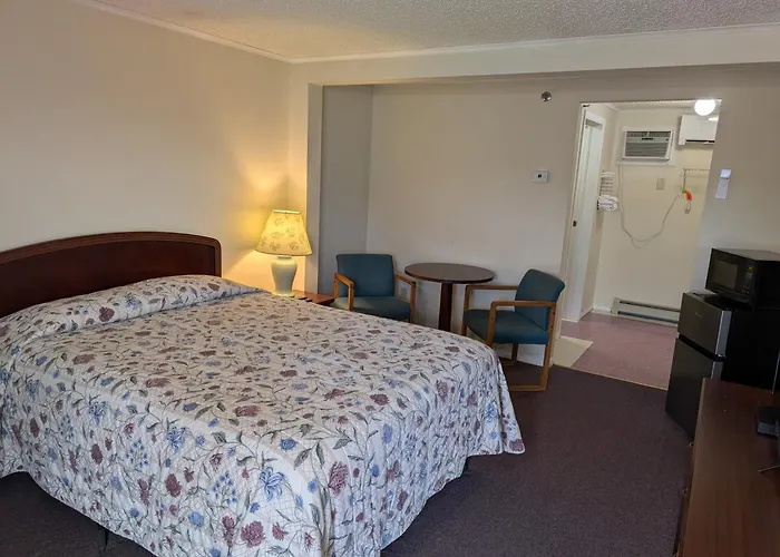 Aroostook Hospitality Inn - Washburn