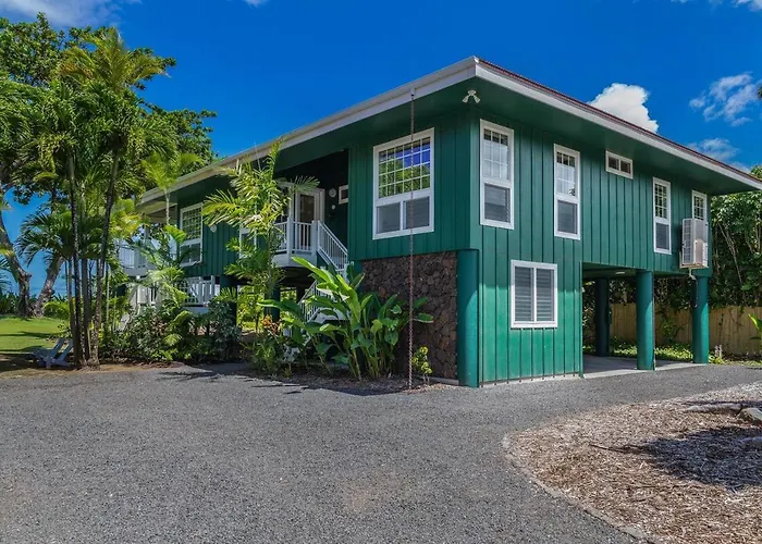Haena Modern Beachfront Hale Ekahi