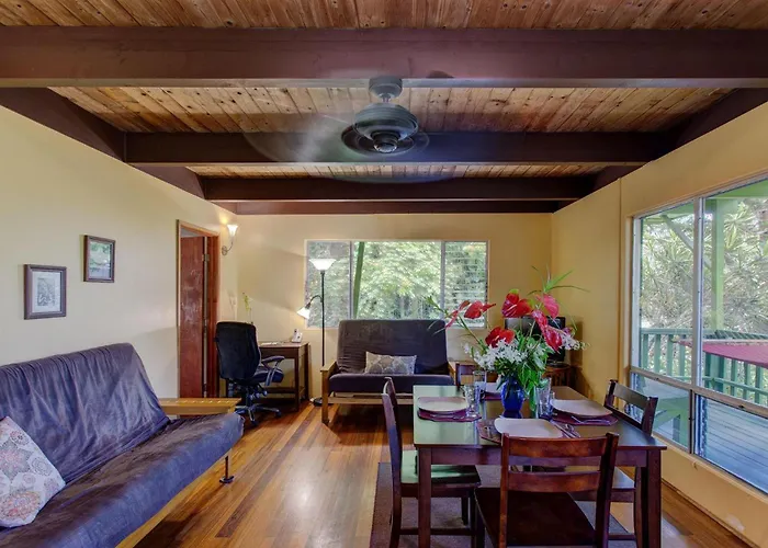 Kehena Treetop Bungalow