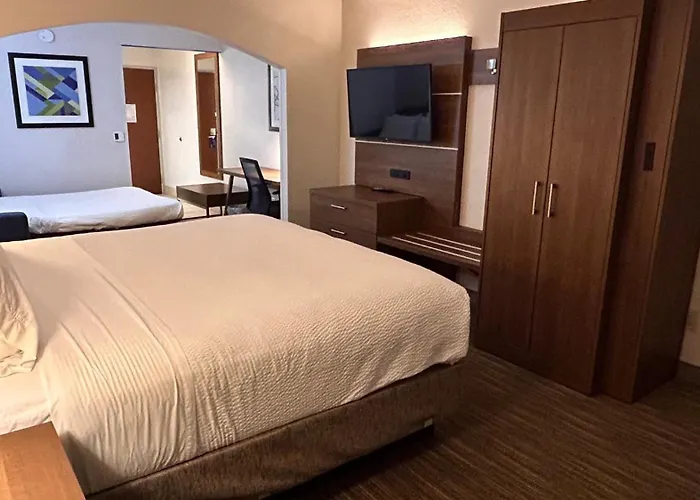Holiday Inn Express & Suites Reidsville By Ihg