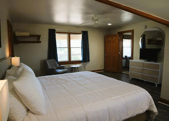 Pony Island Inn