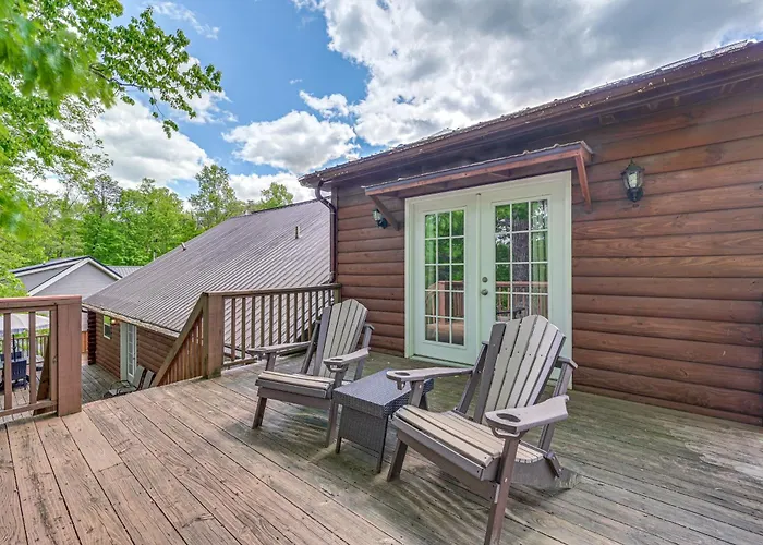 Kentucky Group Getaway W/ Dock + Lake Access
