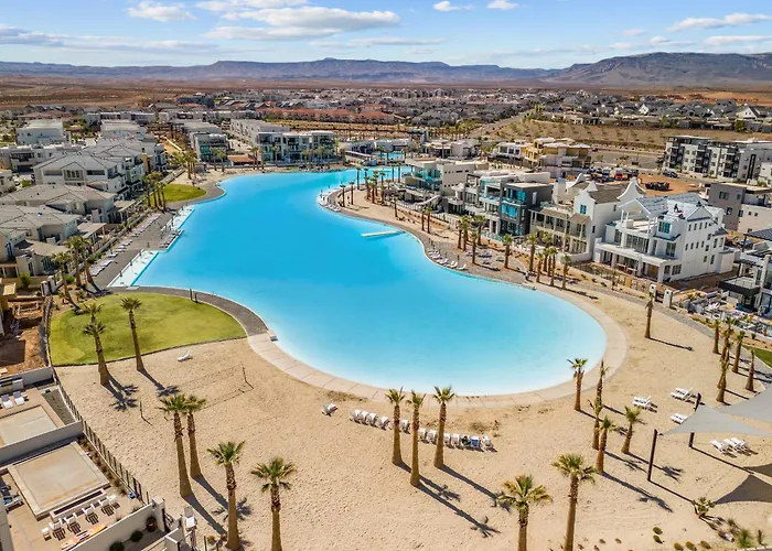 Cloud 9 At Desert Color Home