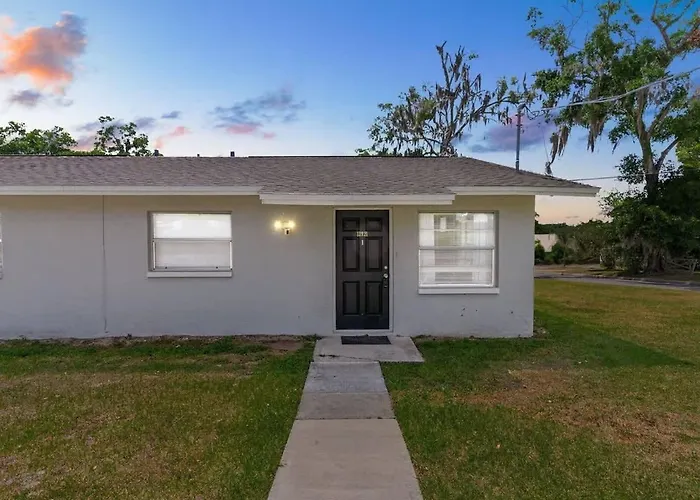 Cozy 2 Bedroom Home, Dade City! #1