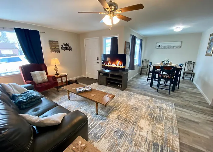 Copper City Charmer With Easy Freeway Access