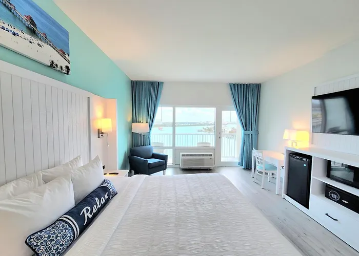 Charthouse Clearwater Beach Marina Hotel