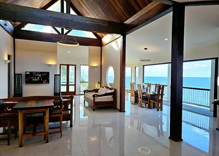 Breathtaking Oceanfront Home On Lava Rock Beach