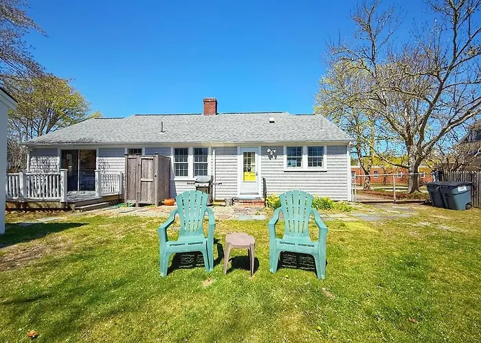 Harwich Coastal Cottage Cape Gem In Harwich Port