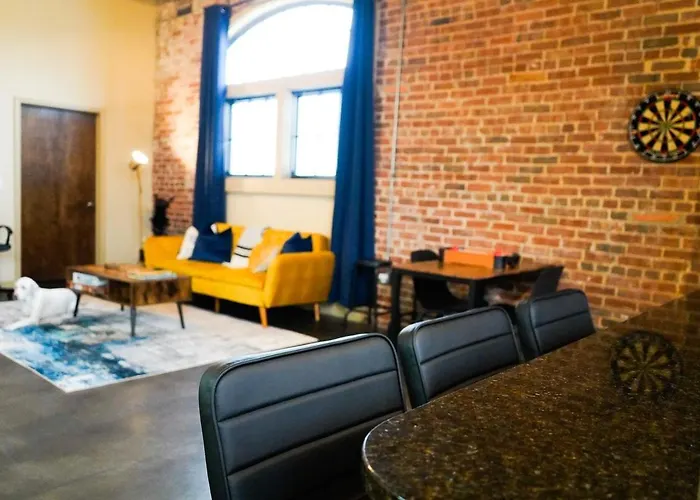 Industrial Escape 2Bd 2Bath