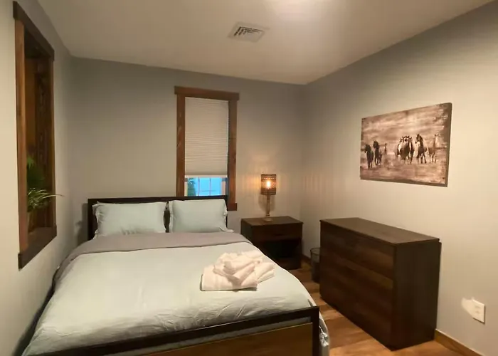 Stunning Renovated 4Br House