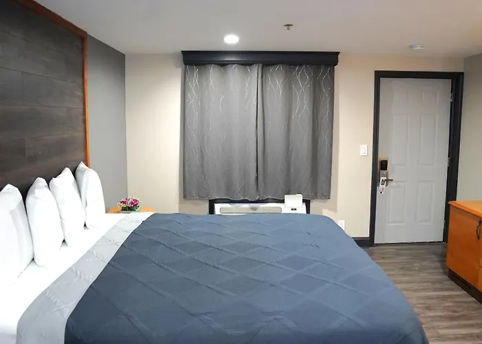 Carrier Motor Lodge