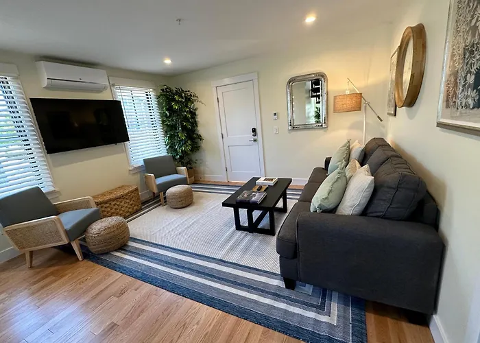 Epic Downtown Newport Location W Parking