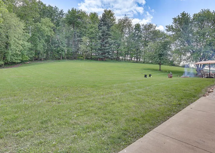 Secluded Ohio Amish Country Getaway W/ Fire Pit