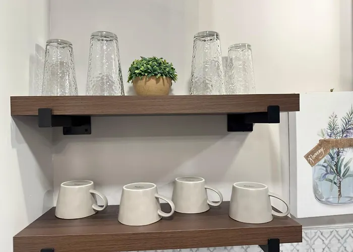 Little Bit-A-Cozy, 2Br Retreat