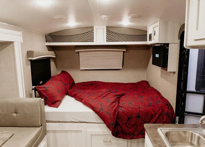 Temecula Cozy Camper