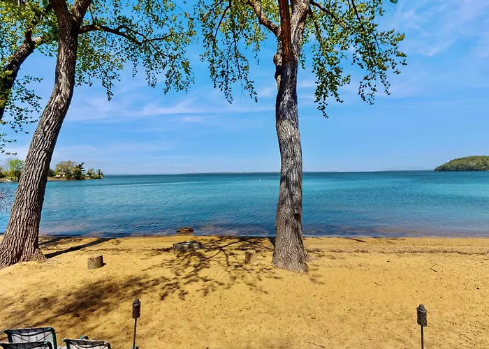 Thayer Beach Lakehouse