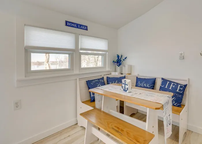 Lakefront Gem W/ Watercrafts & Dock In Coldwater!