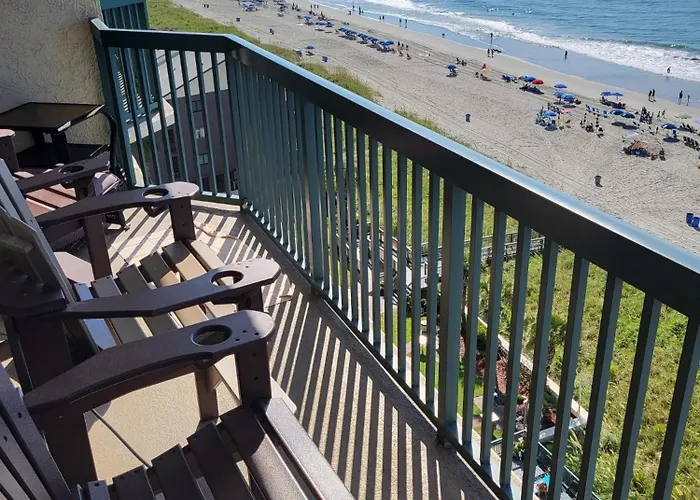 Luxurious 4-Bedroom 3-Bathroom Condo Oceanfront "Picture Perfect"