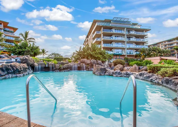 Extra Large 1Br Luxury Resort Condo With Massive Outdoor Space & Balcony