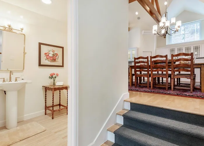 472 Holden Road