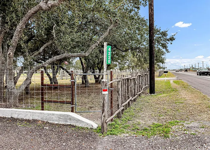 Casas Coastal Experience Cabin C