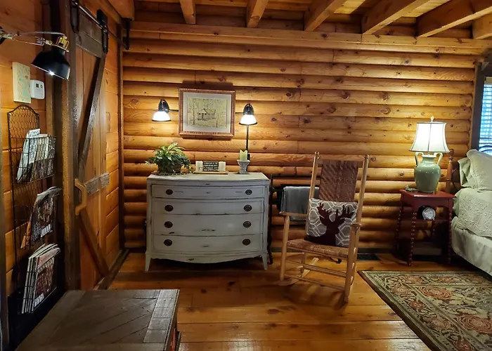 Appalachian Cabin- Trout Stream Firepit Hot Tub