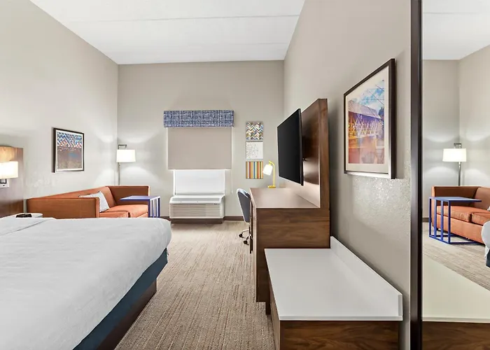 Hampton Inn & Suites Bolingbrook