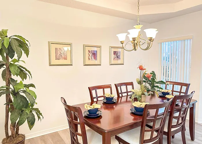 4 Bedrooms Pool Home Calabay Parc Tower Lakes