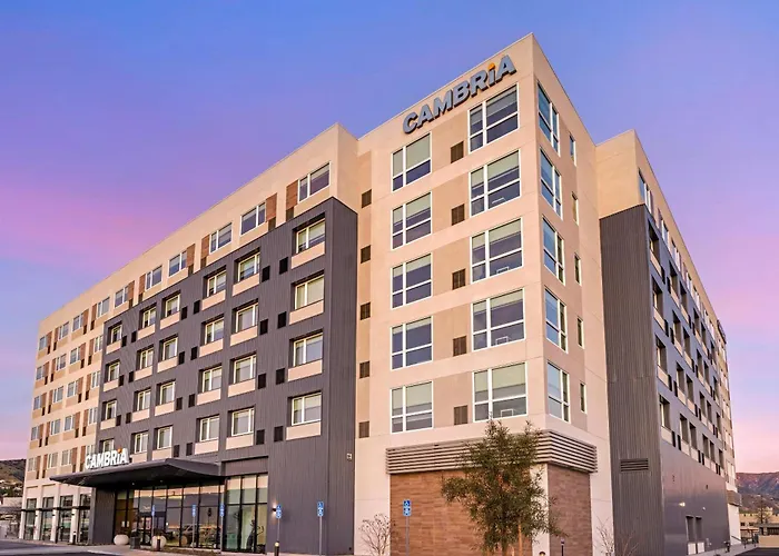 Cambria Hotel Burbank Airport