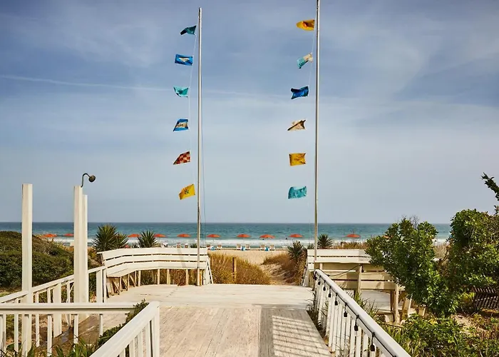 Trailborn Surf & Sound, Outdoor Collection By Marriott Bonvoy
