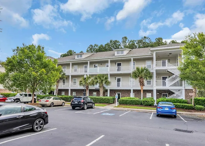 Pet Friendly W Huge Resort Pool Near Beach