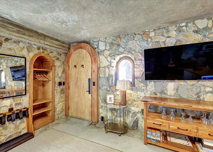 Casa Grotto