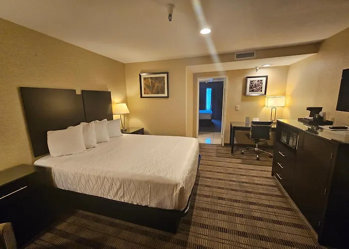 Best Western Pasadena Royale Inn & Suites