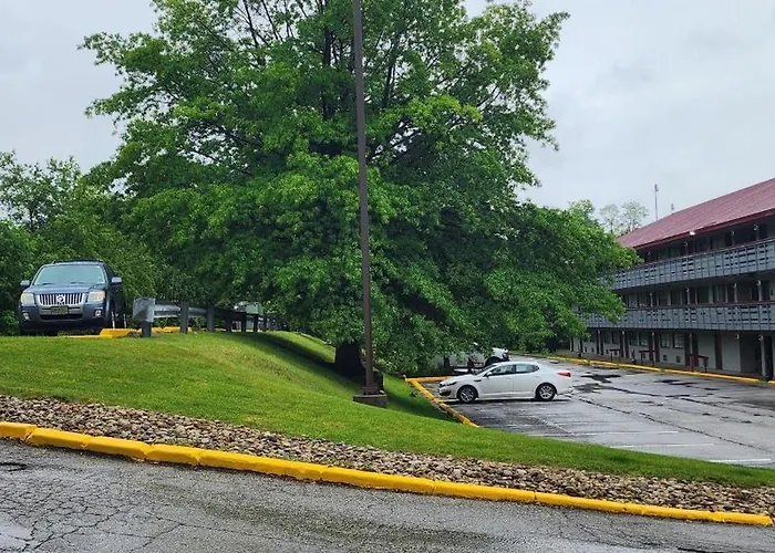 Red Roof Inn Plus+ Pittsburgh East - Monroeville