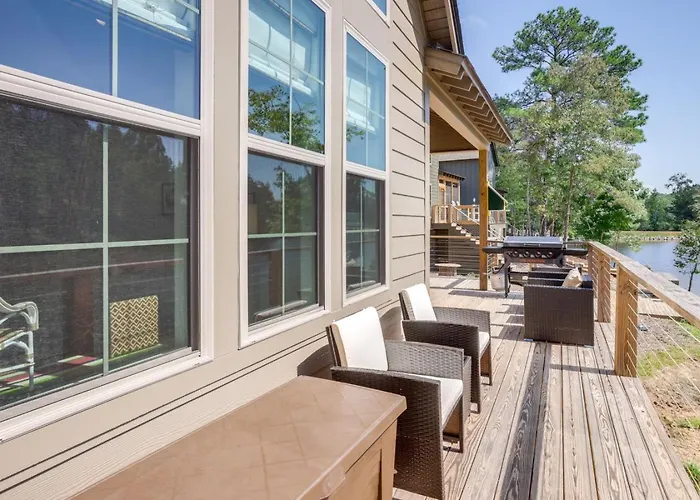 New 3Br Lakefront Home W Dock And Fishing Pond