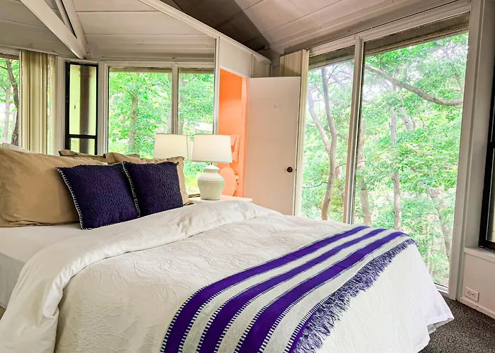 Treetop Village-2Bed2Bathpoolsdockpickleball