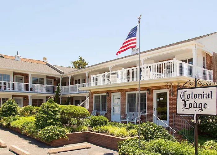 The Colonial Lodge