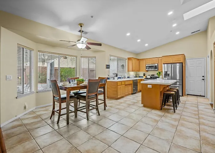 Explore Ramona'S Vineyards: Tranquil Home W/ Yard