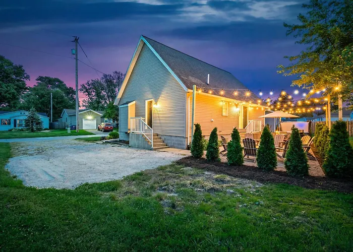 Cedar Point, Kalahari, Sports Force, Hot Tub, Fire Pit, Ev, Pets, Beach, Fireplace, Park