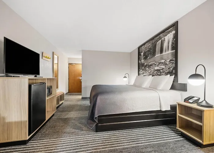Super 8 By Wyndham Harrison Ar