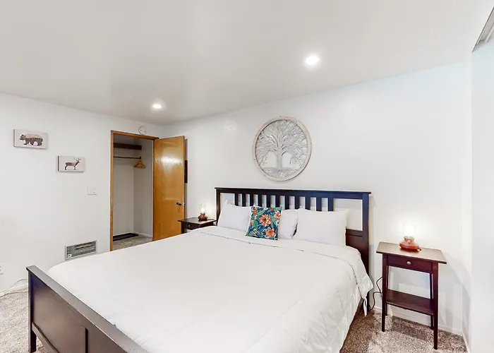 Sierra Manors 145