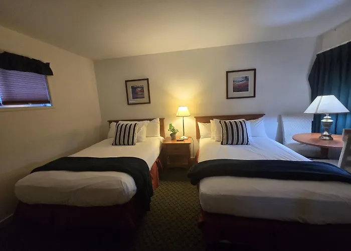 Cedar Lodge Dunsmuir