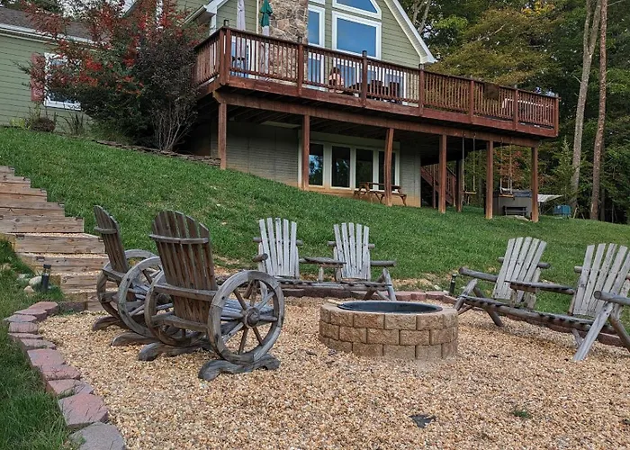 Shenandoah Thunder Chalet Basement Suite
