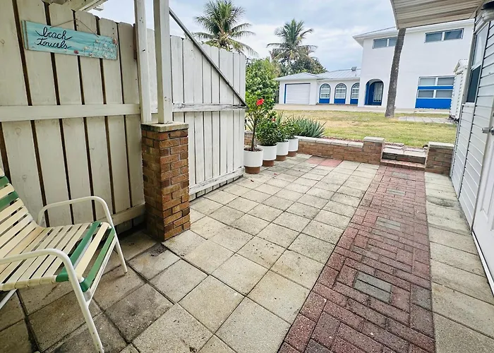 Steps To Sand - Free Parking - No Crowds - Grill