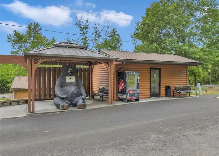 Tranquil Cabin With Mountain Views In Pigeon Forge