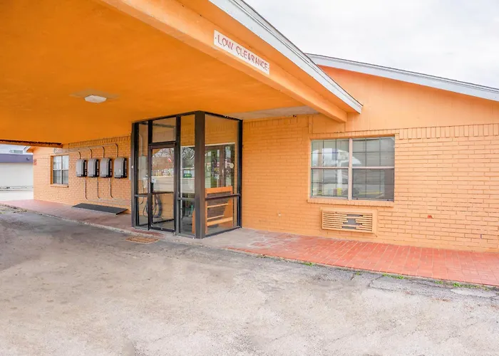 Executive Inn By Oyo Mineral Wells Us-180