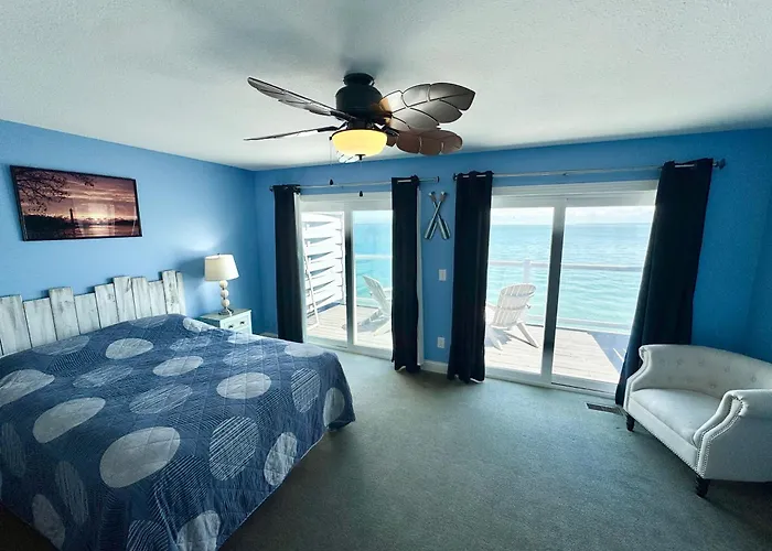 Put-In-Bay Waterfront Condo #209